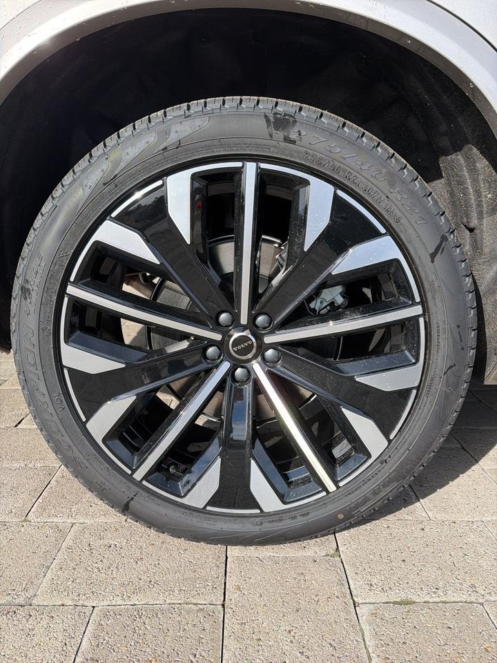 2026 Volvo XC90 Plug-In Hybrid T8 Plus Bend OR