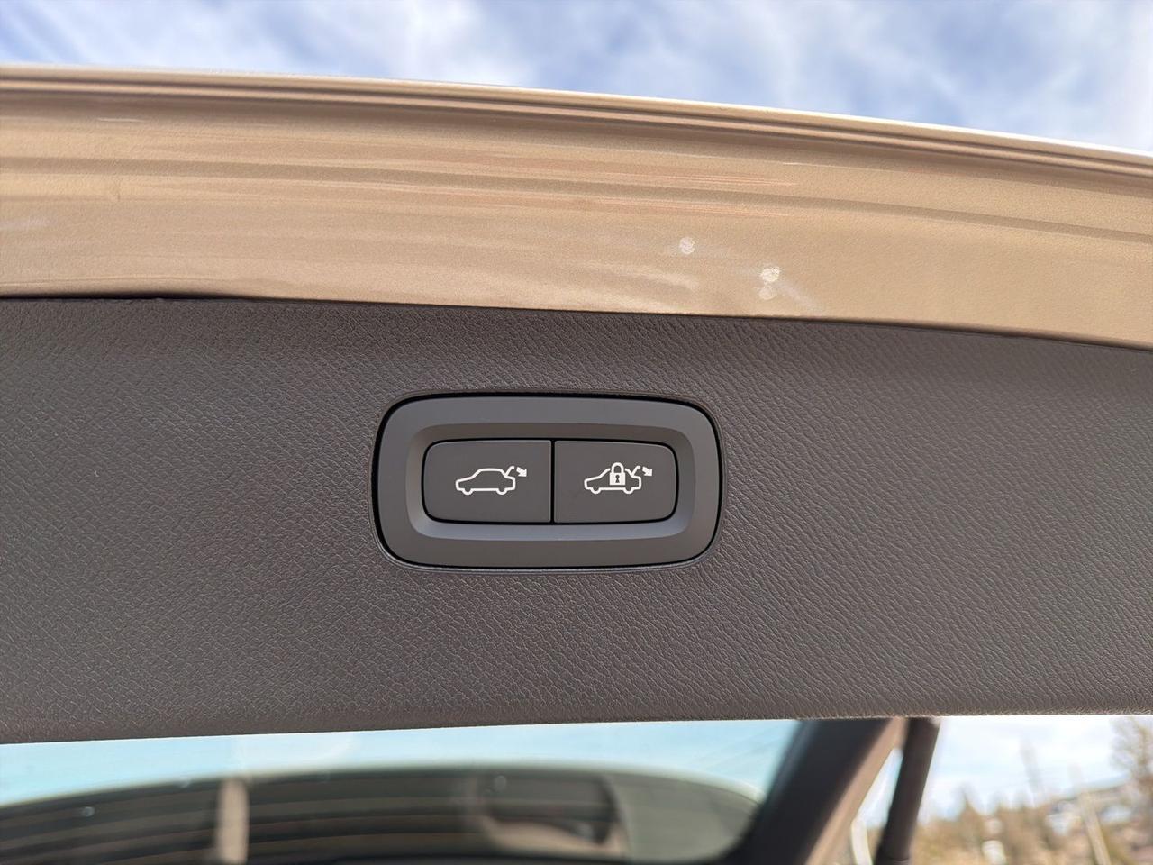 2026 Volvo XC90 Plug-In Hybrid T8 Plus Bend OR