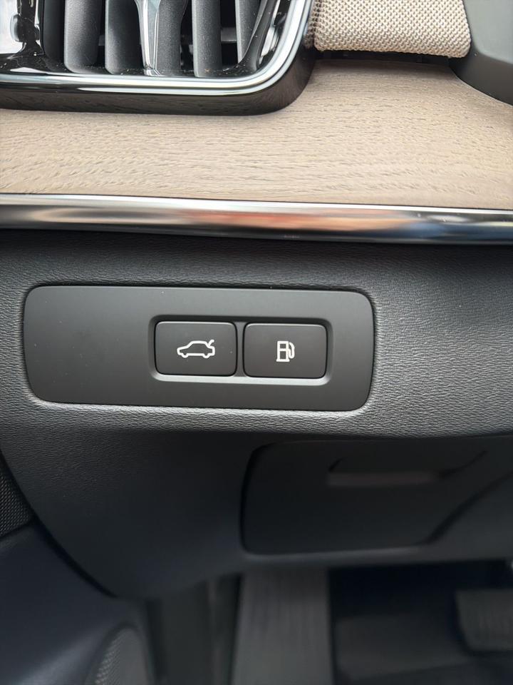 2026 Volvo XC90 Plug-In Hybrid T8 Plus Bend OR