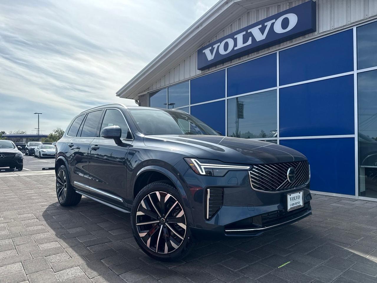 2026 Volvo XC90 Plug-In Hybrid T8 Plus