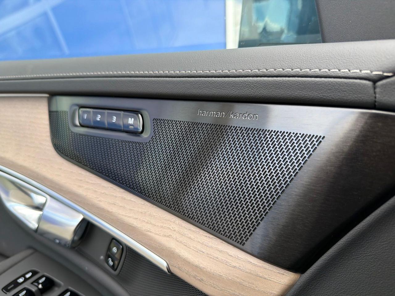 2026 Volvo XC90 Plug-In Hybrid T8 Plus Bend OR