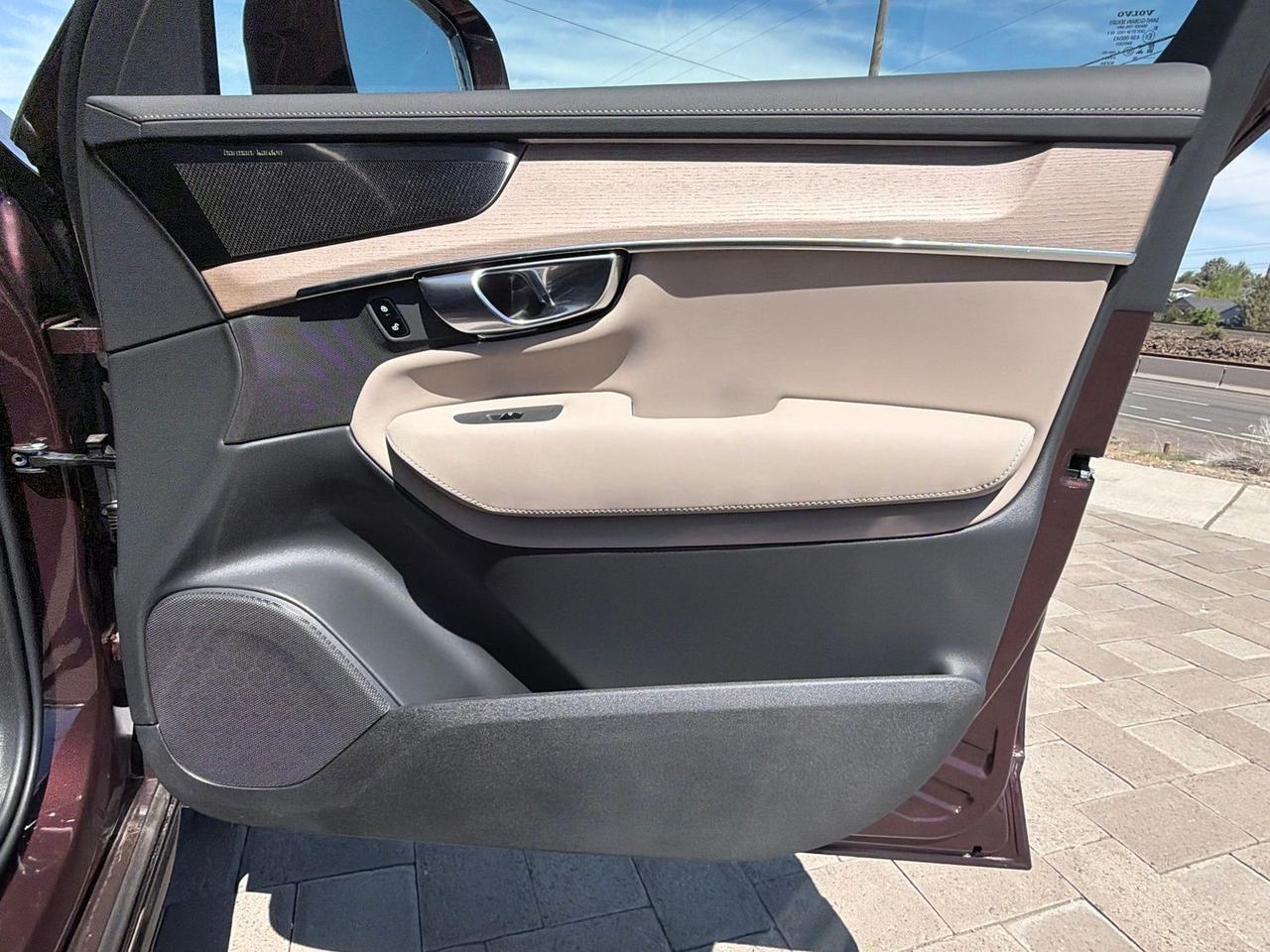 2026 Volvo XC90 Plug-In Hybrid T8 Plus Bend OR