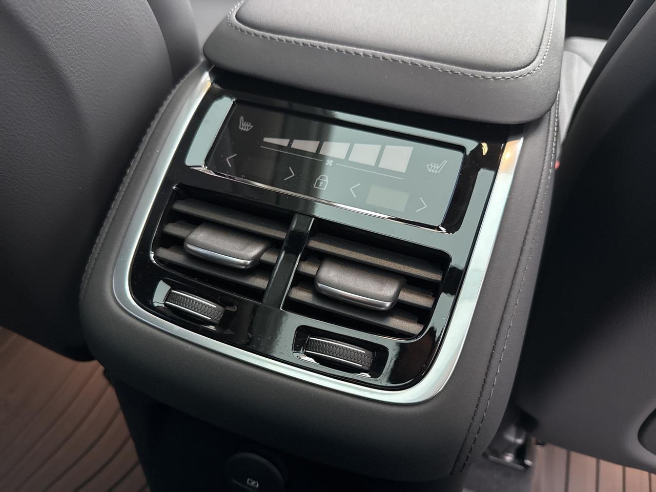 2026 Volvo XC90 Plug-In Hybrid T8 Plus Bend OR