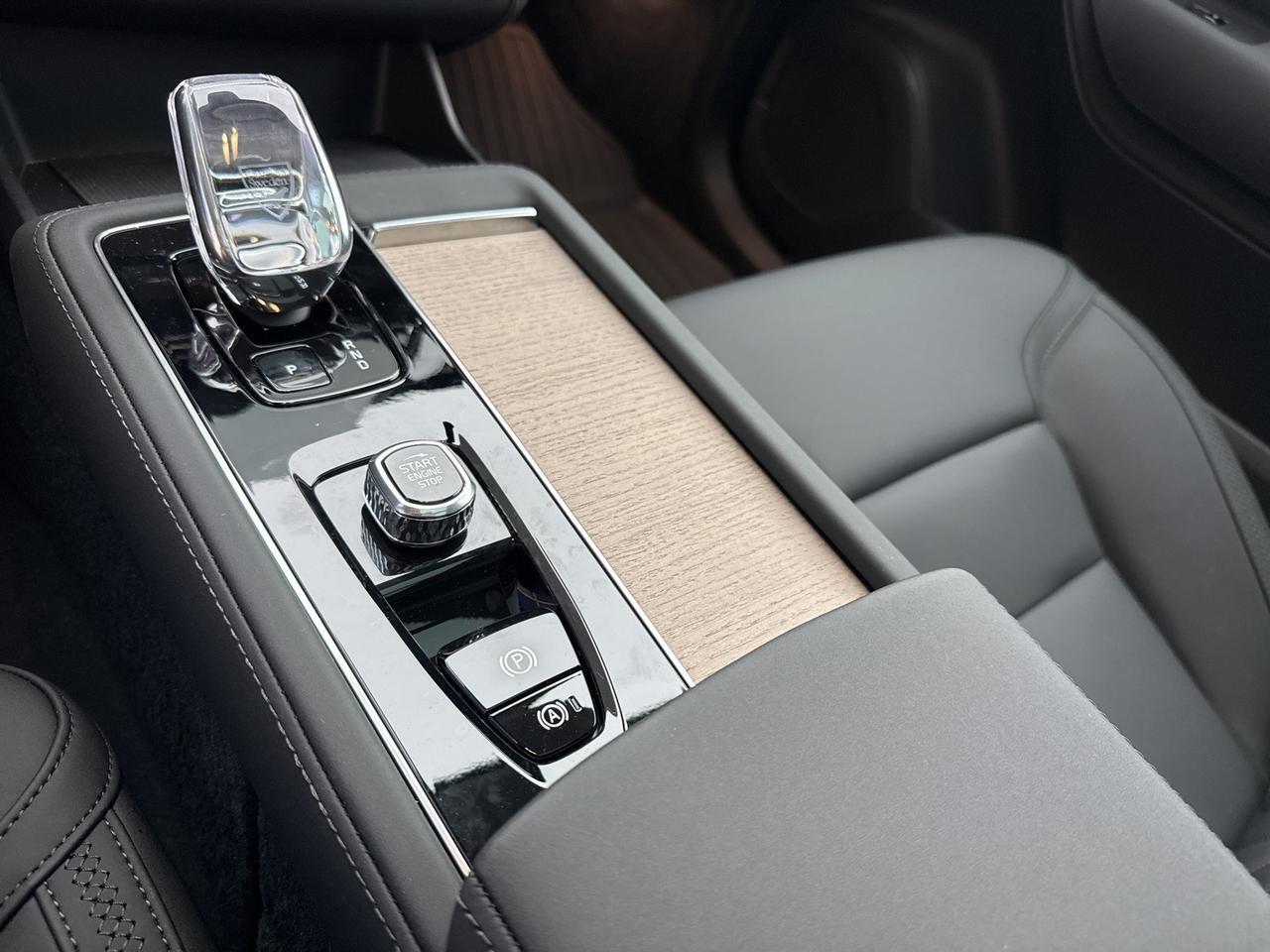 2026 Volvo XC90 Plug-In Hybrid T8 Plus Bend OR