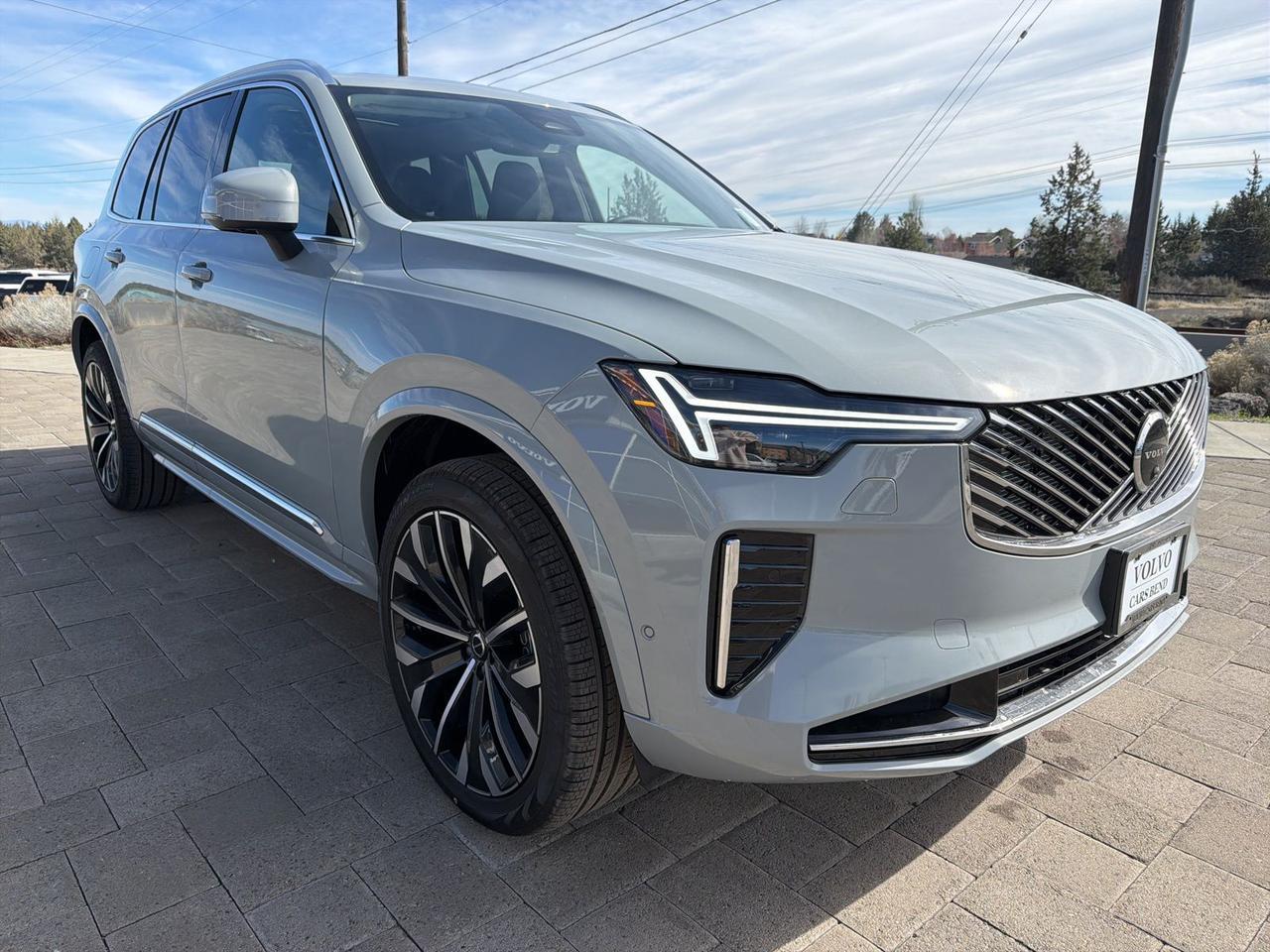 2026 Volvo XC90 Plug-In Hybrid T8 Plus