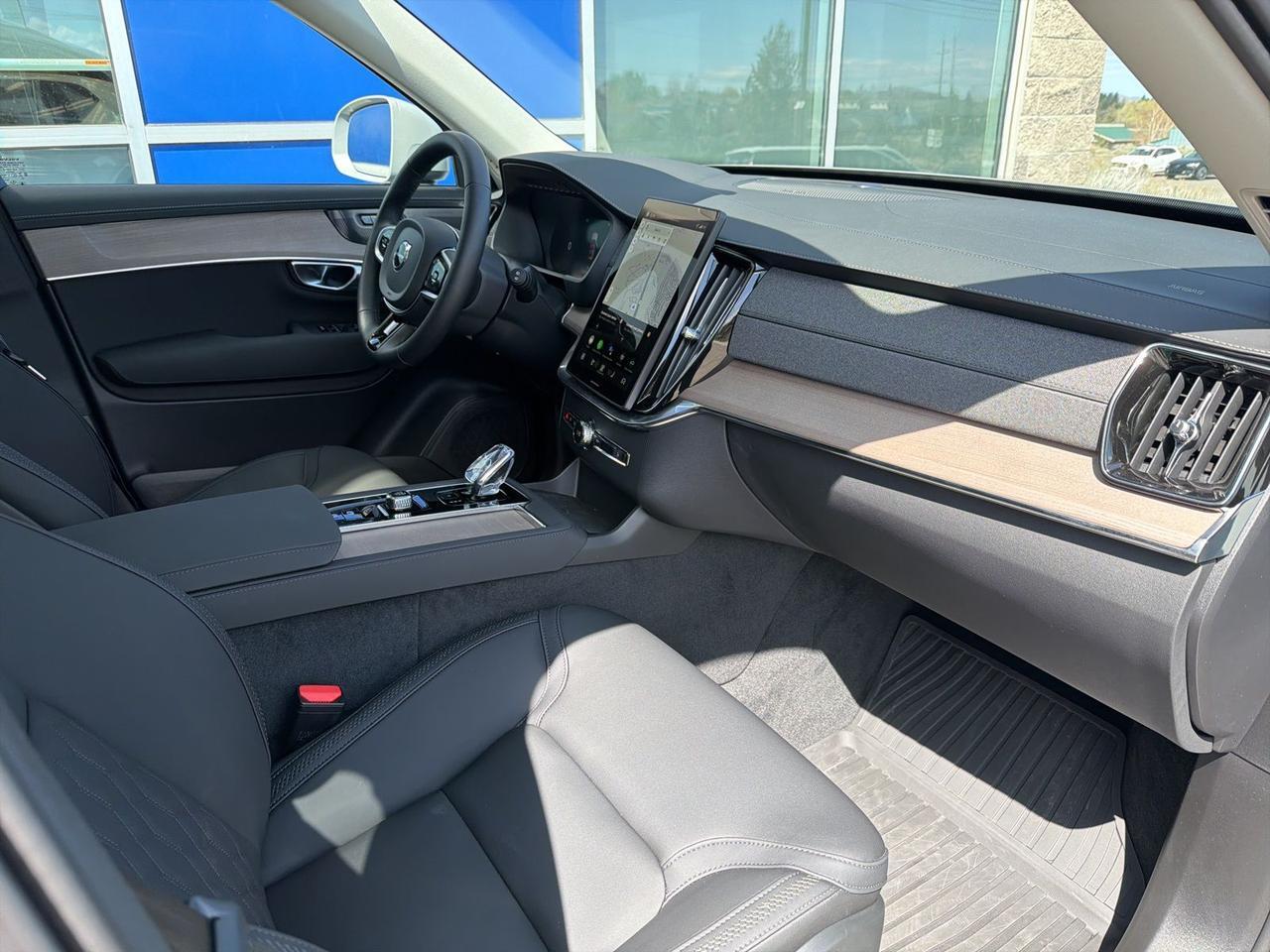 2026 Volvo XC90 Plug-In Hybrid T8 Plus, Protection Package Bend OR