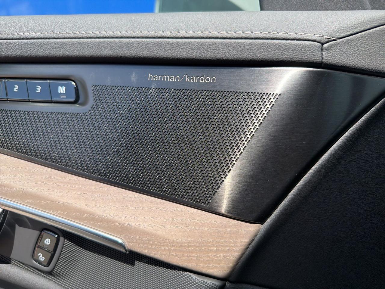 2026 Volvo XC90 Plug-In Hybrid T8 Plus, Protection Package Bend OR