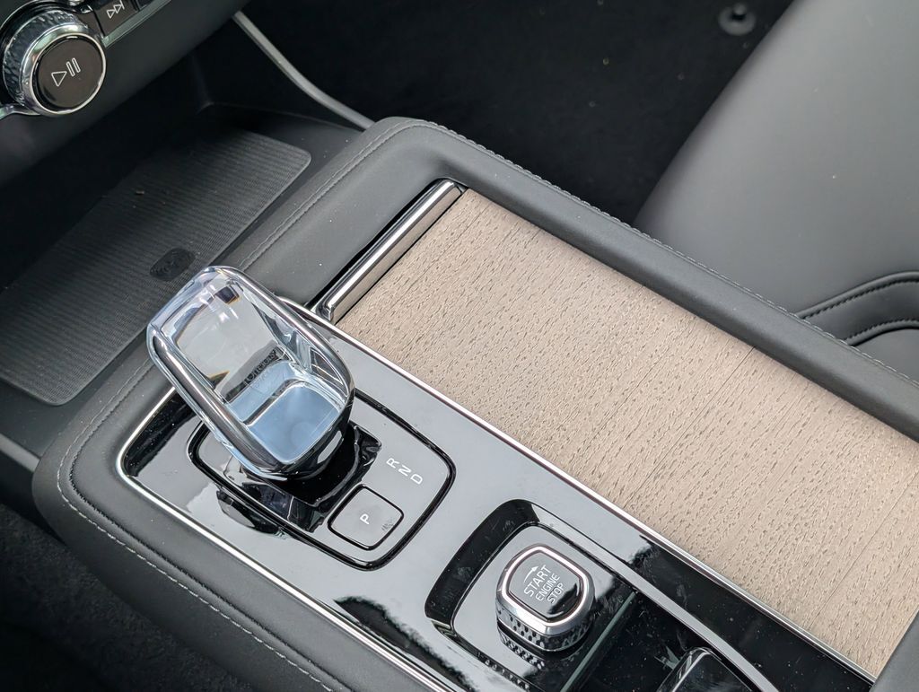 2026 Volvo XC90 Plug-In Hybrid T8 Plus Hunt Valley MD
