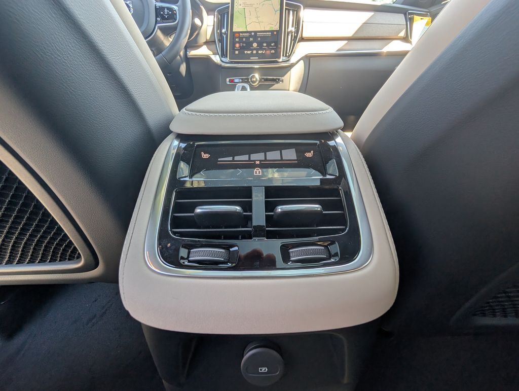 2026 Volvo XC90 Plug-In Hybrid T8 Plus Hunt Valley MD