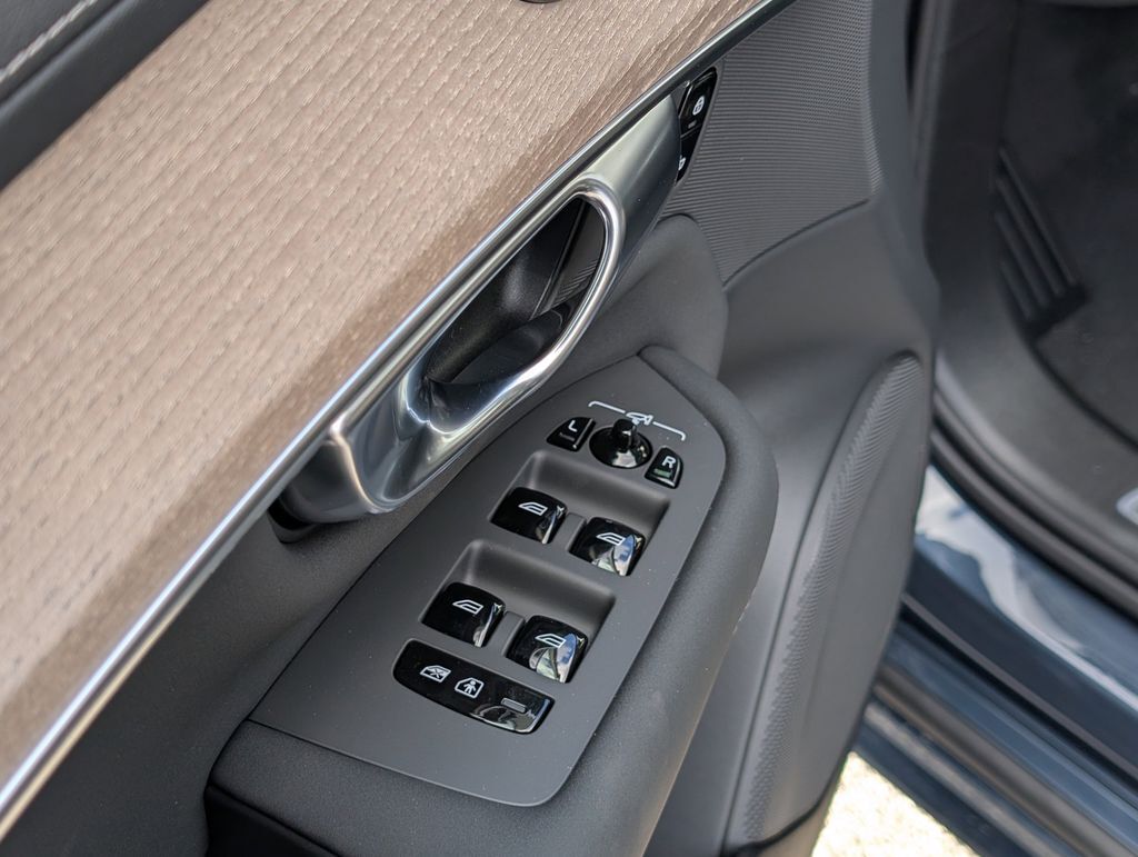 2026 Volvo XC90 Plug-In Hybrid T8 Plus Hunt Valley MD