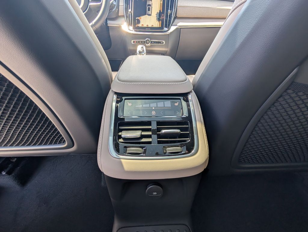2026 Volvo XC90 Plug-In Hybrid T8 Plus Hunt Valley MD