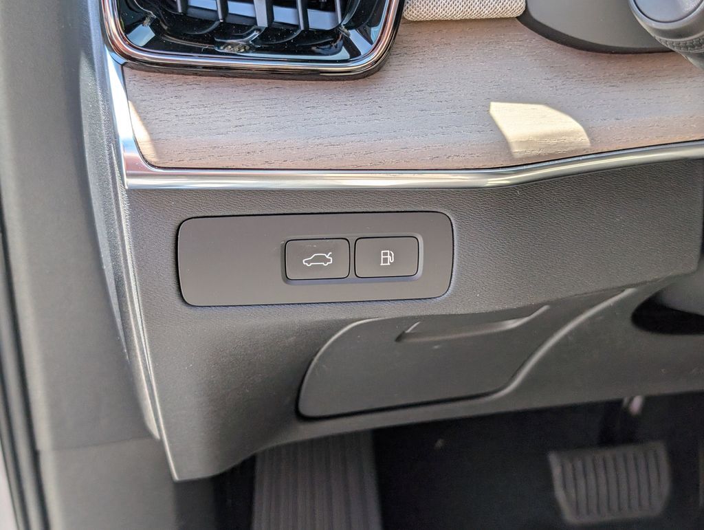 2026 Volvo XC90 Plug-In Hybrid T8 Plus Hunt Valley MD