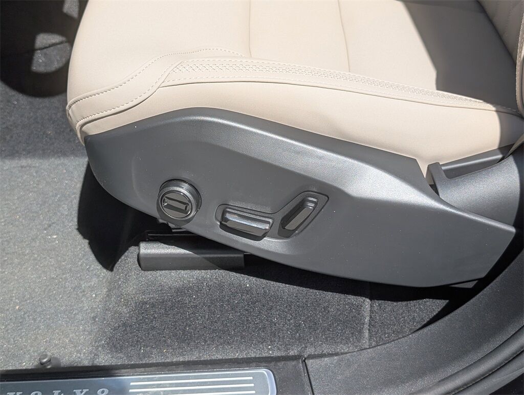 2026 Volvo XC90 Plug-In Hybrid T8 Plus Hunt Valley MD