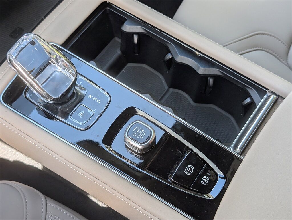 2026 Volvo XC90 Plug-In Hybrid T8 Plus Hunt Valley MD