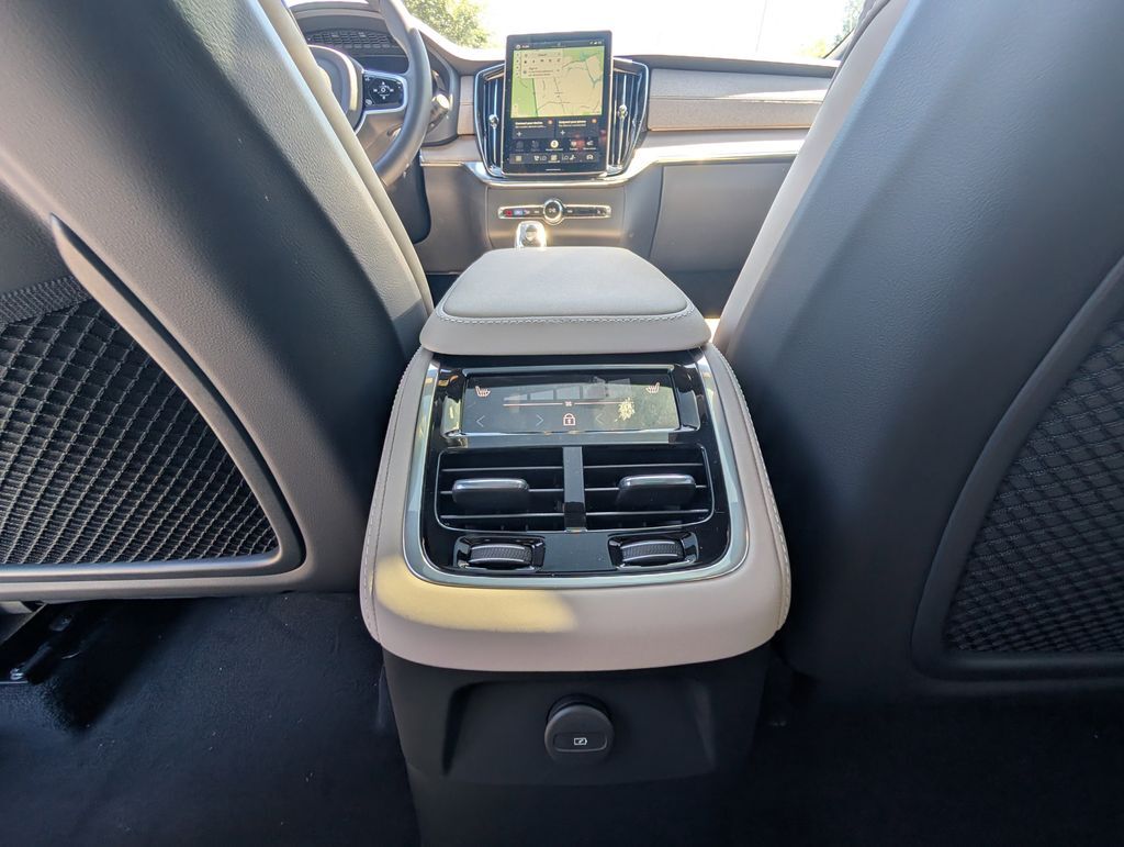 2026 Volvo XC90 Plug-In Hybrid T8 Plus Hunt Valley MD