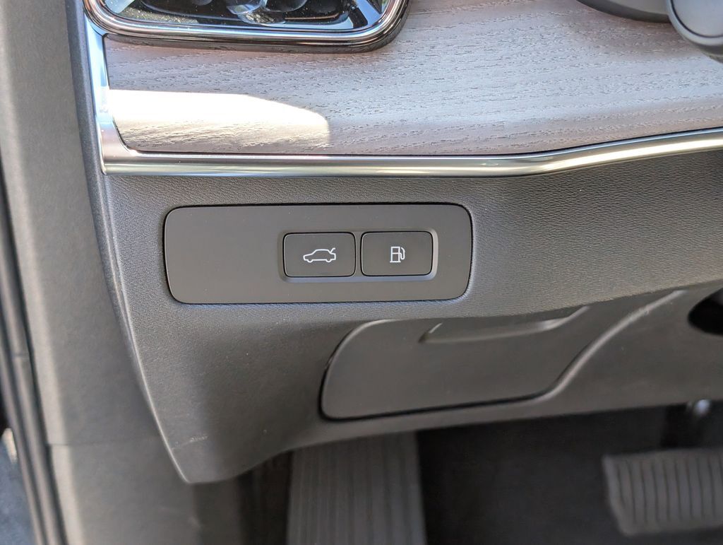 2026 Volvo XC90 Plug-In Hybrid T8 Plus Hunt Valley MD