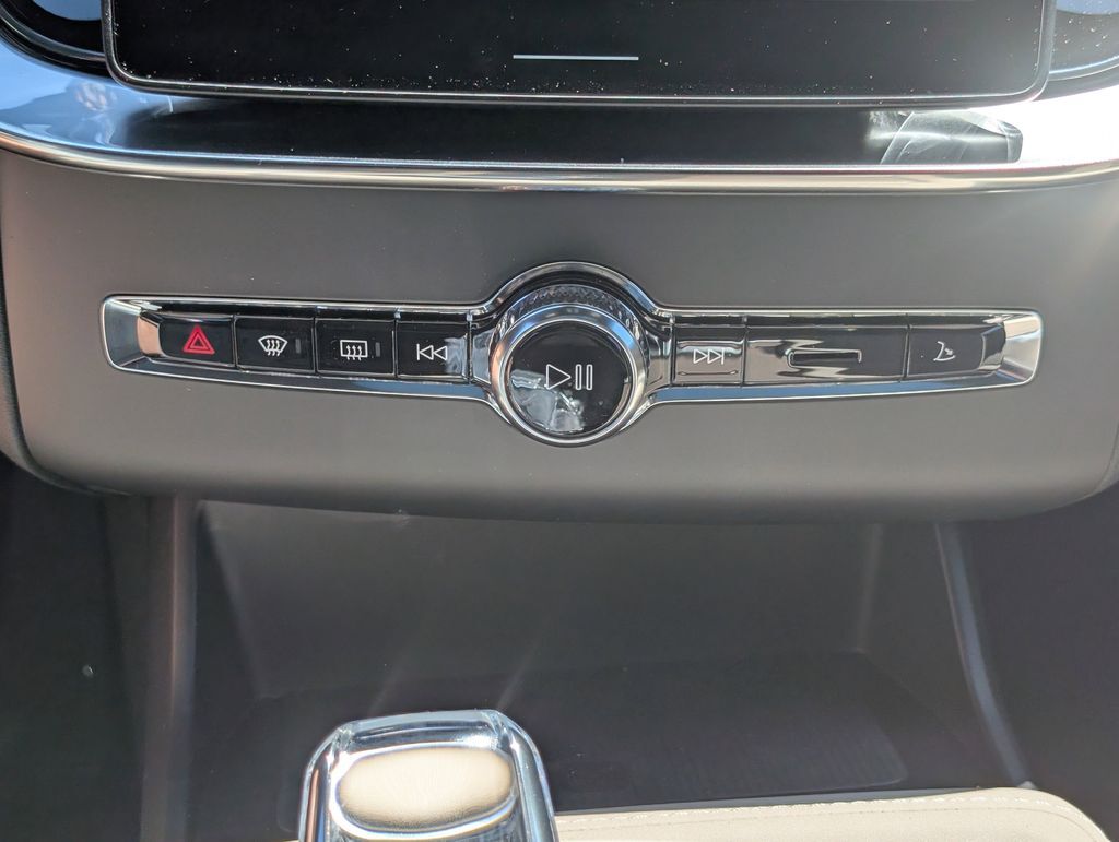 2026 Volvo XC90 Plug-In Hybrid T8 Plus Hunt Valley MD