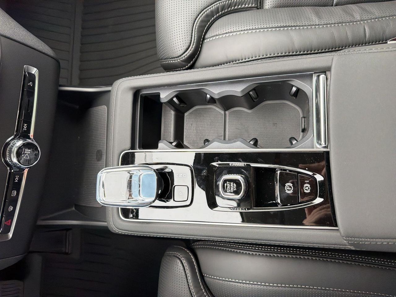 2026 Volvo XC90 Plug-In Hybrid T8 Ultra Bend OR