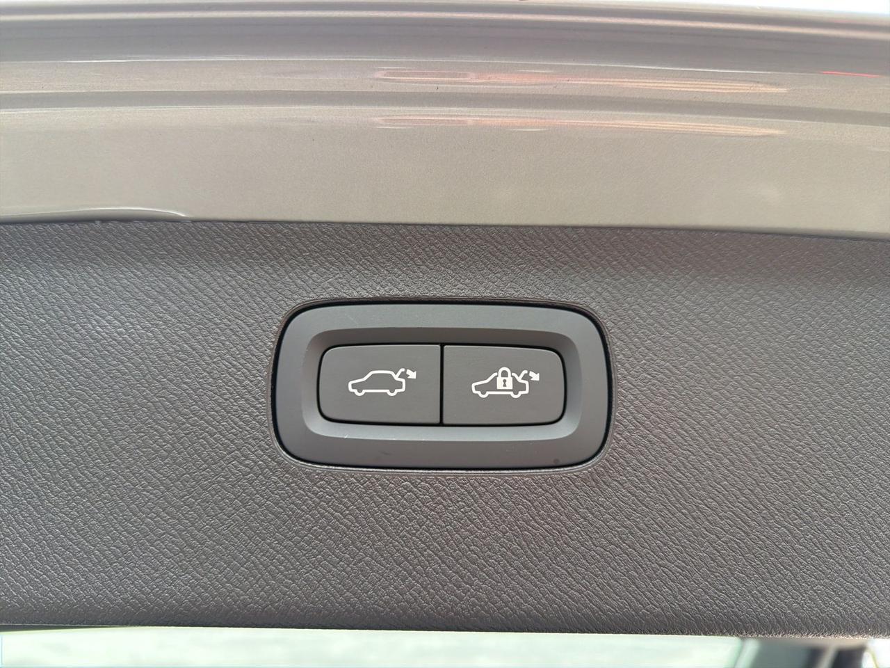 2026 Volvo XC90 Plug-In Hybrid T8 Ultra Bend OR