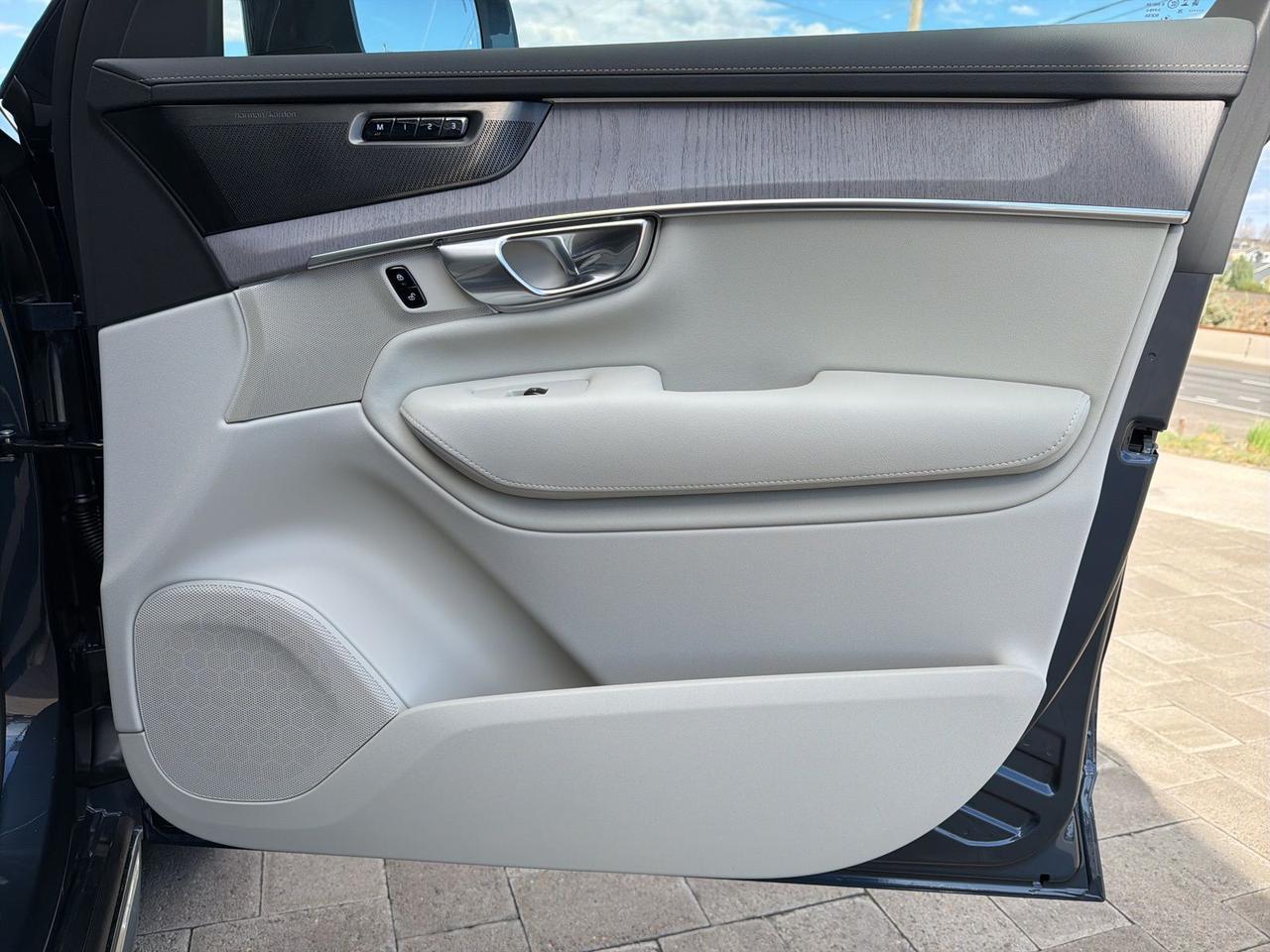 2026 Volvo XC90 Plug-In Hybrid T8 Ultra Bend OR