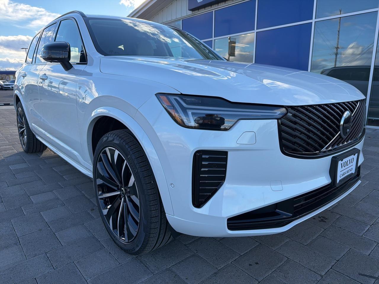 2026 Volvo XC90 Plug-In Hybrid T8 Ultra