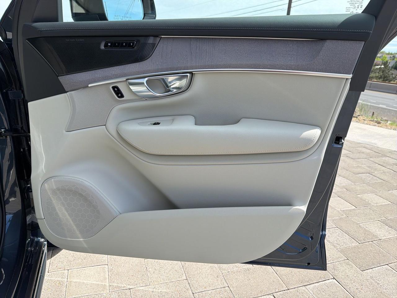 2026 Volvo XC90 Plug-In Hybrid T8 Ultra Bend OR