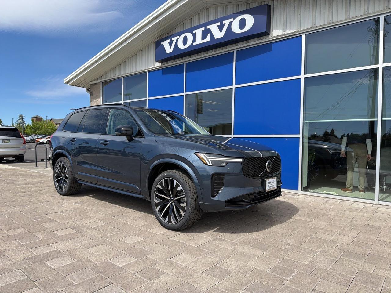 2026 Volvo XC90 Plug-In Hybrid T8 Ultra