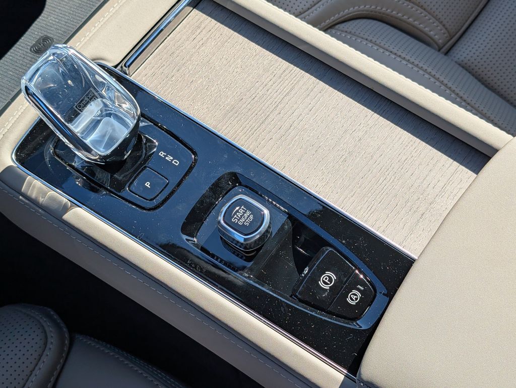 2026 Volvo XC90 Plug-In Hybrid T8 Ultra Hunt Valley MD