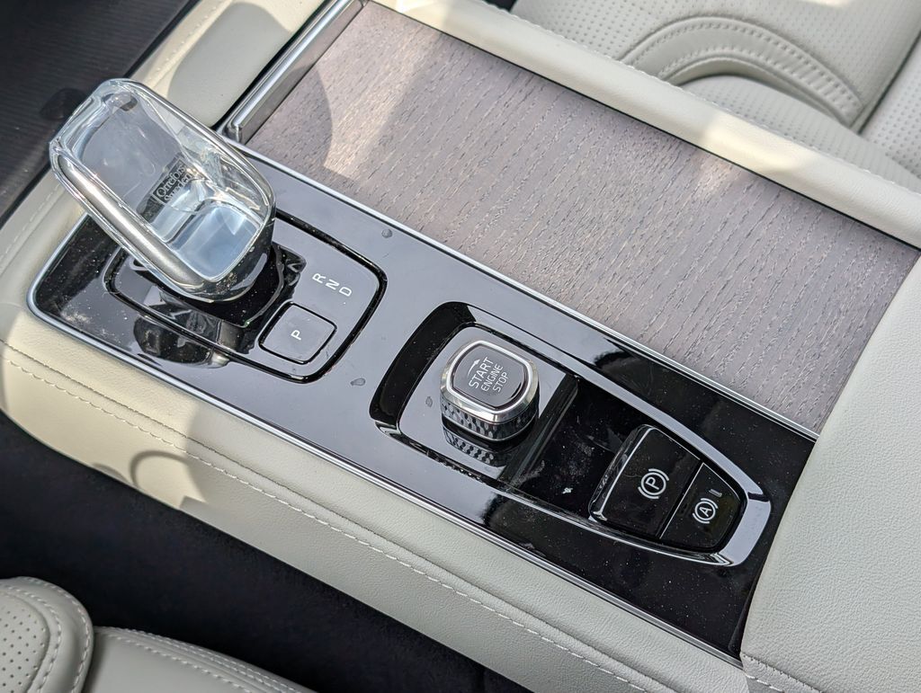 2026 Volvo XC90 Plug-In Hybrid T8 Ultra Hunt Valley MD