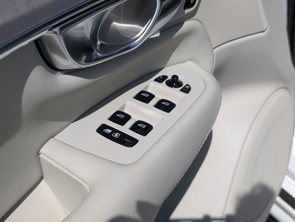2026 Volvo XC90 Plug-In Hybrid T8 Ultra Hunt Valley MD