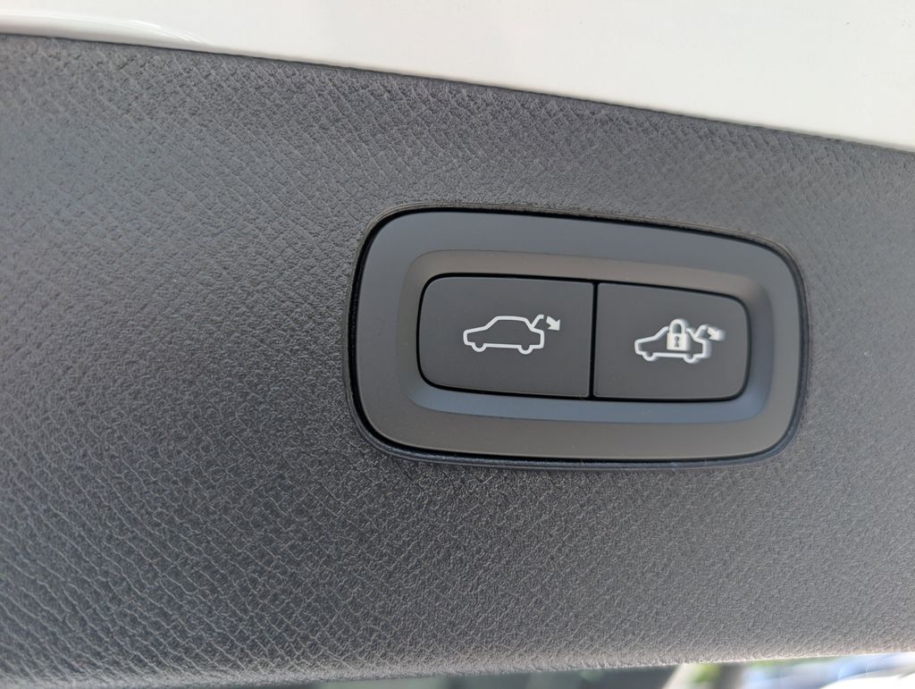 2026 Volvo XC90 Plug-In Hybrid T8 Ultra Hunt Valley MD