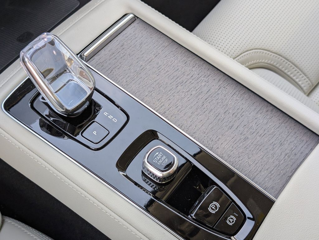 2026 Volvo XC90 Plug-In Hybrid T8 Ultra Hunt Valley MD
