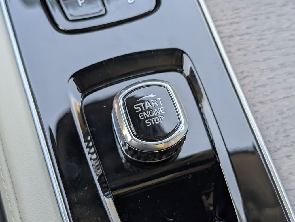 2026 Volvo XC90 Plug-In Hybrid T8 Ultra Hunt Valley MD