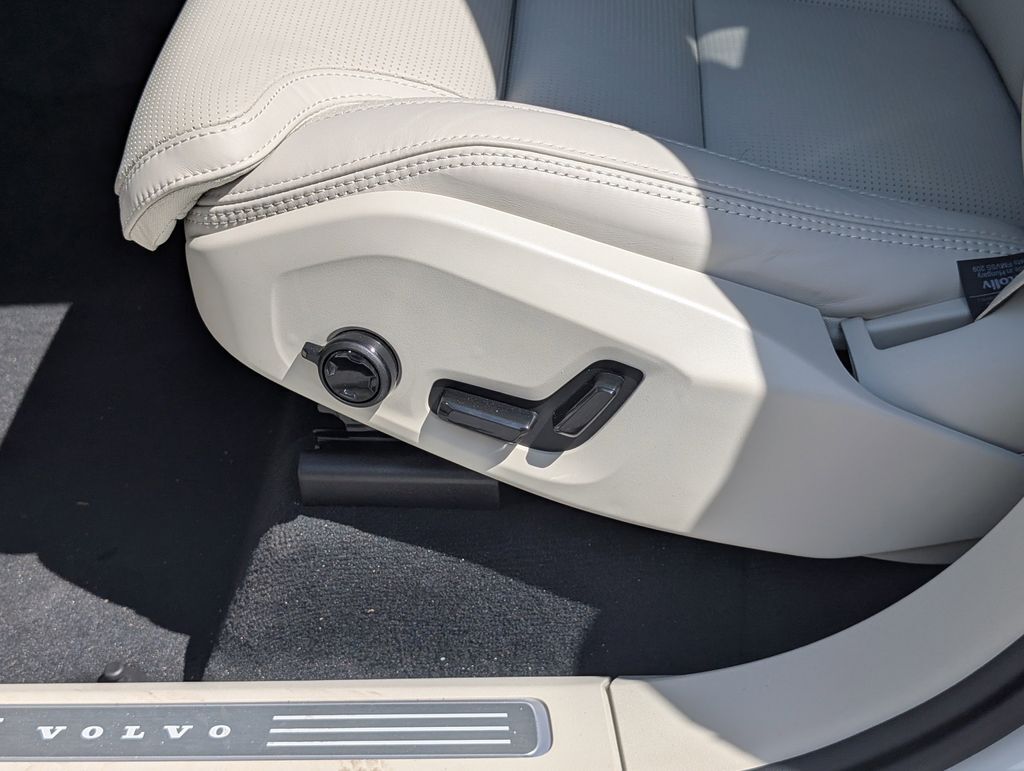 2026 Volvo XC90 Plug-In Hybrid T8 Ultra Hunt Valley MD