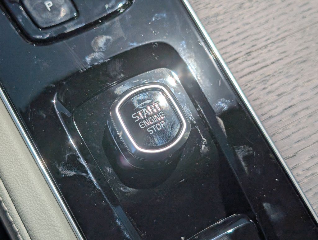 2026 Volvo XC90 Plug-In Hybrid T8 Ultra Hunt Valley MD