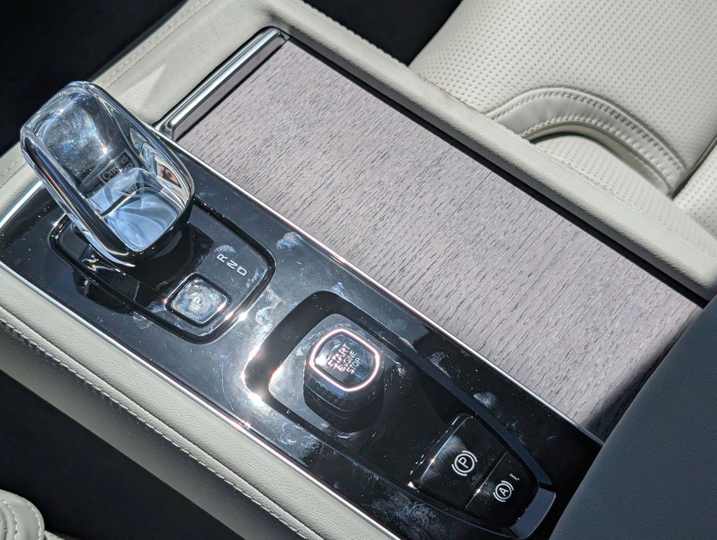 2026 Volvo XC90 Plug-In Hybrid T8 Ultra Hunt Valley MD