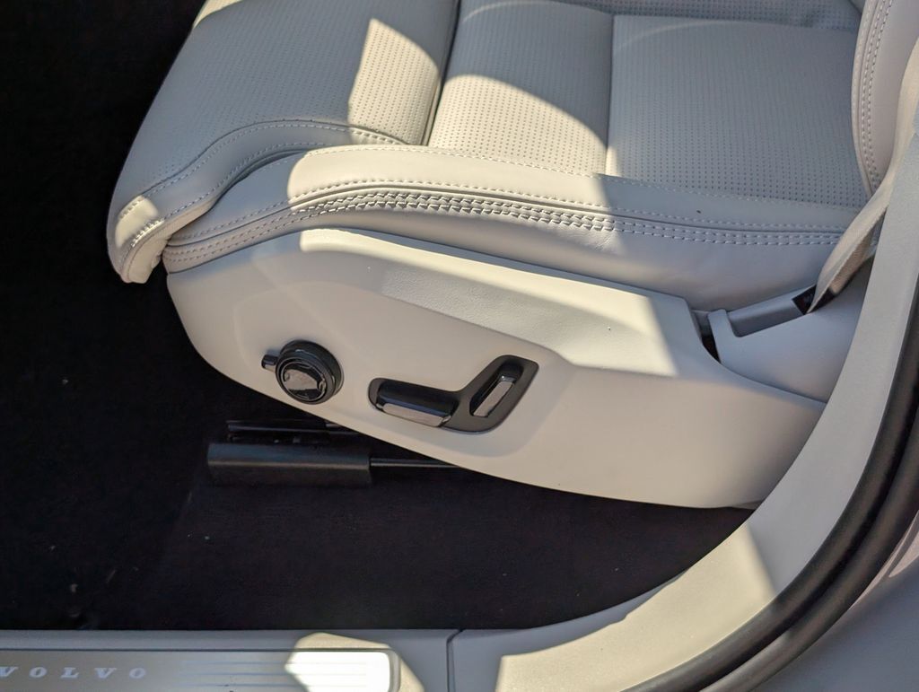 2026 Volvo XC90 Plug-In Hybrid T8 Ultra Hunt Valley MD