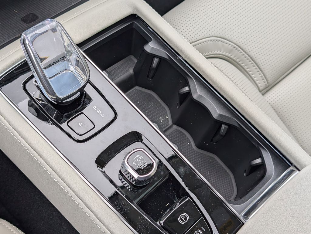 2026 Volvo XC90 Plug-In Hybrid T8 Ultra Hunt Valley MD