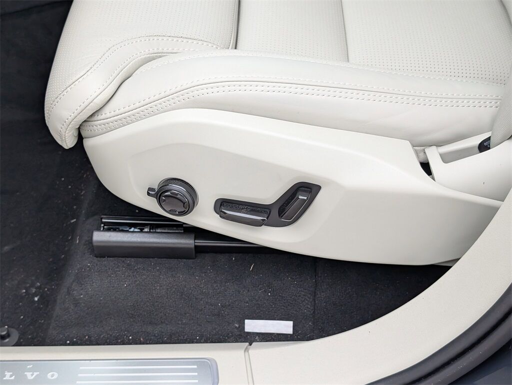 2026 Volvo XC90 Plug-In Hybrid T8 Ultra Hunt Valley MD