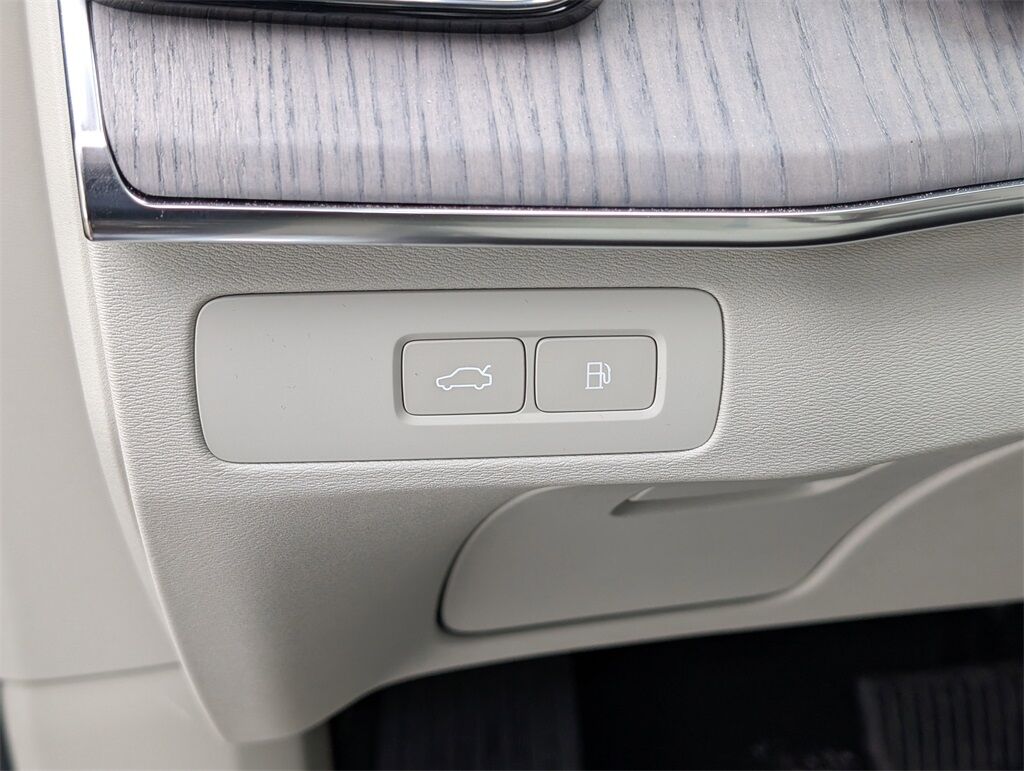 2026 Volvo XC90 Plug-In Hybrid T8 Ultra Hunt Valley MD