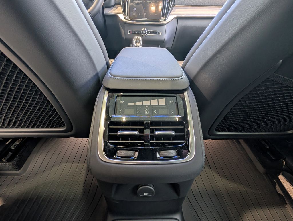 2026 Volvo XC90 Plug-In Hybrid T8 Ultra Hunt Valley MD