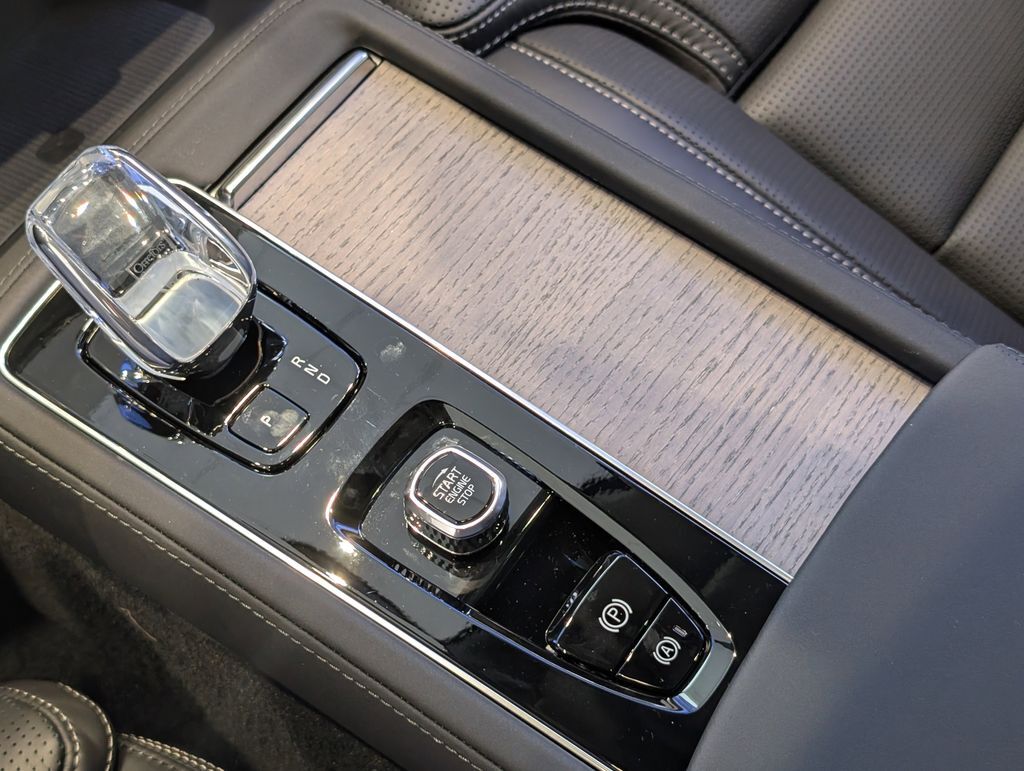 2026 Volvo XC90 Plug-In Hybrid T8 Ultra Hunt Valley MD