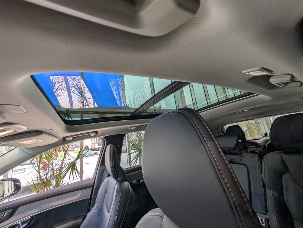 2026 Volvo XC90 Plug-In Hybrid T8 Ultra Hunt Valley MD