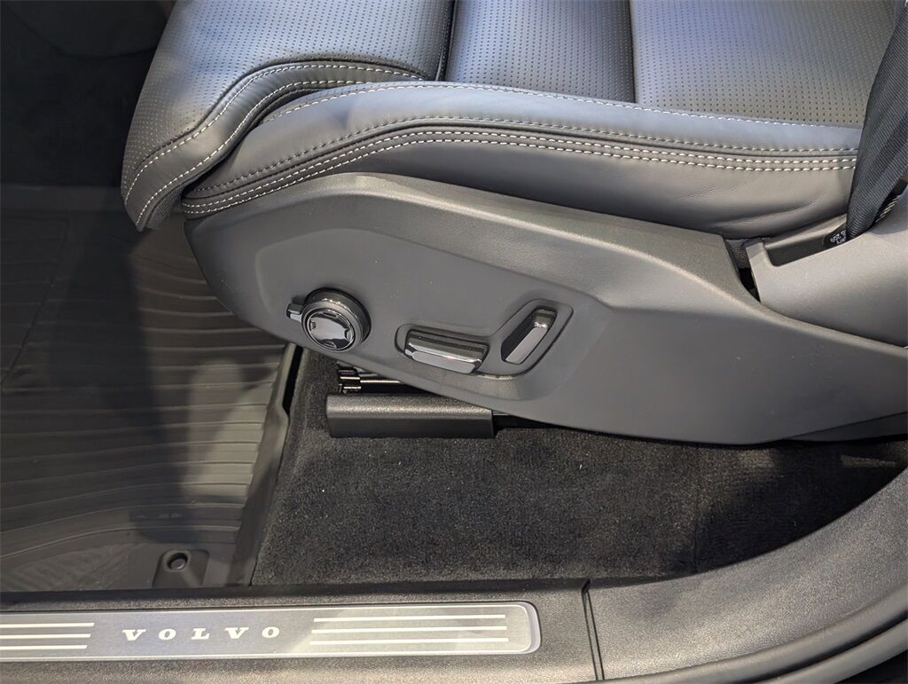 2026 Volvo XC90 Plug-In Hybrid T8 Ultra Hunt Valley MD