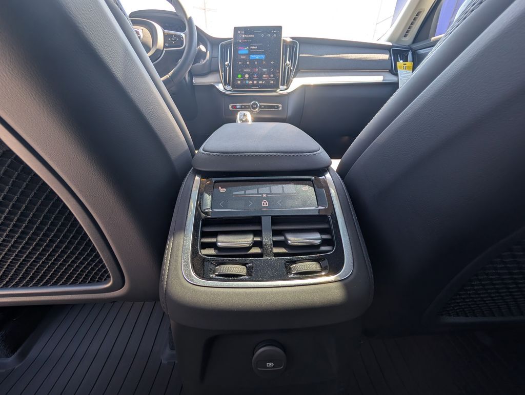 2026 Volvo XC90 Plug-In Hybrid T8 Ultra Hunt Valley MD