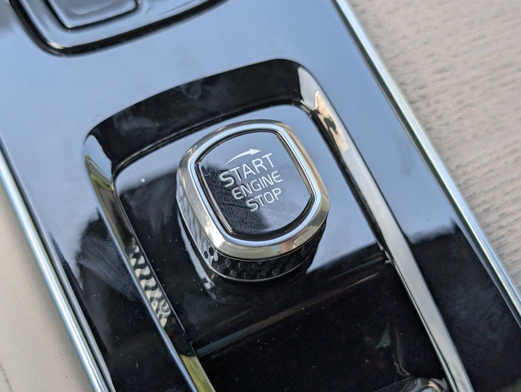2026 Volvo XC90 Plug-In Hybrid T8 Ultra Hunt Valley MD