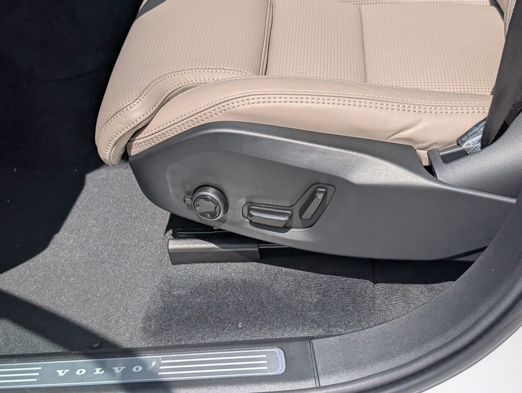 2026 Volvo XC90 Plug-In Hybrid T8 Ultra Hunt Valley MD