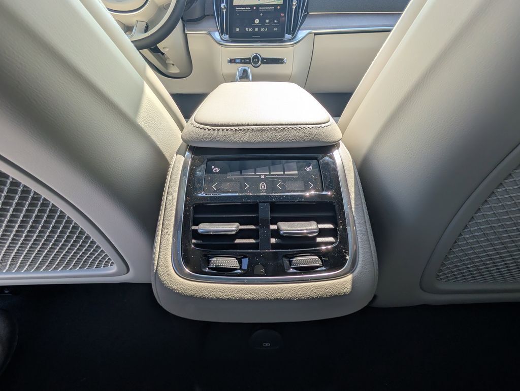 2026 Volvo XC90 Plug-In Hybrid T8 Ultra Hunt Valley MD