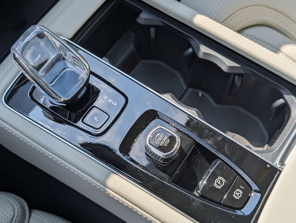 2026 Volvo XC90 Plug-In Hybrid T8 Ultra Hunt Valley MD