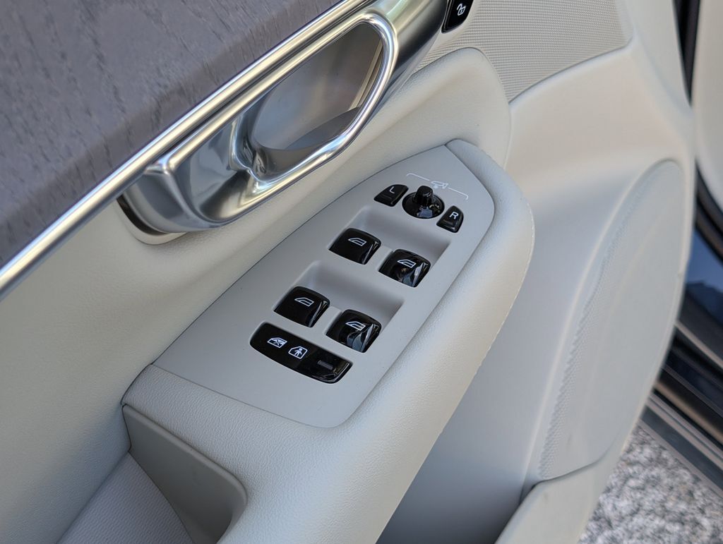 2026 Volvo XC90 Plug-In Hybrid T8 Ultra Hunt Valley MD